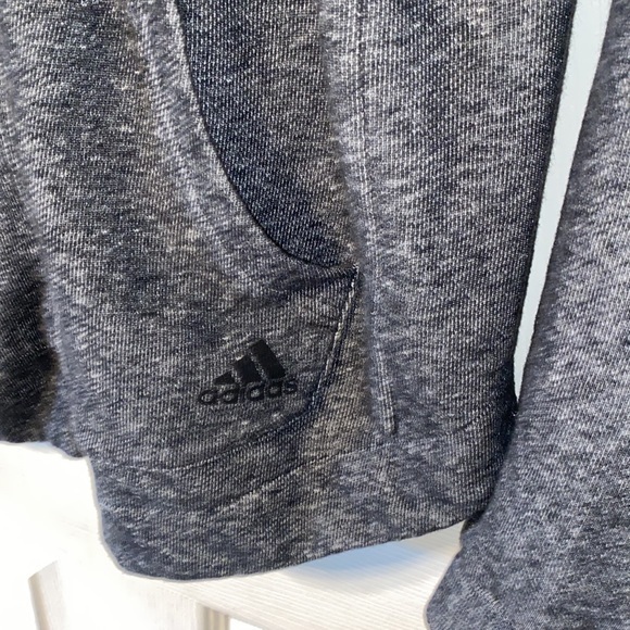 Adidas lightweight jacket medium women’s‎ - Picture 2 of 5